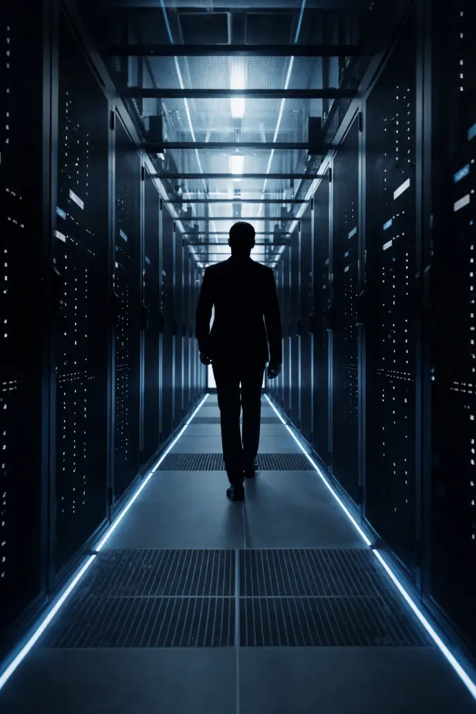 Senior engineers managing Windows and Linux servers and hardware support in South Africa — turnkey managed IT services