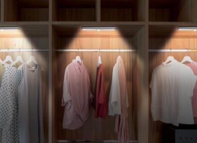 Manhattan LED Motion Sensor Light Bar