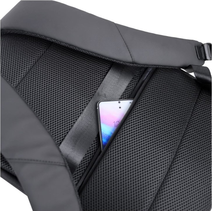 Port Eco Chicago Evo 16″ Expandable r‑PET Backpack Black